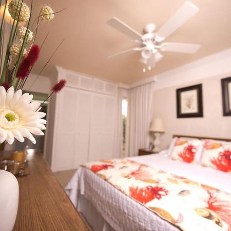 Appartamento Bora Bora By Blue Sky Luxury Paynes Bay Camera foto