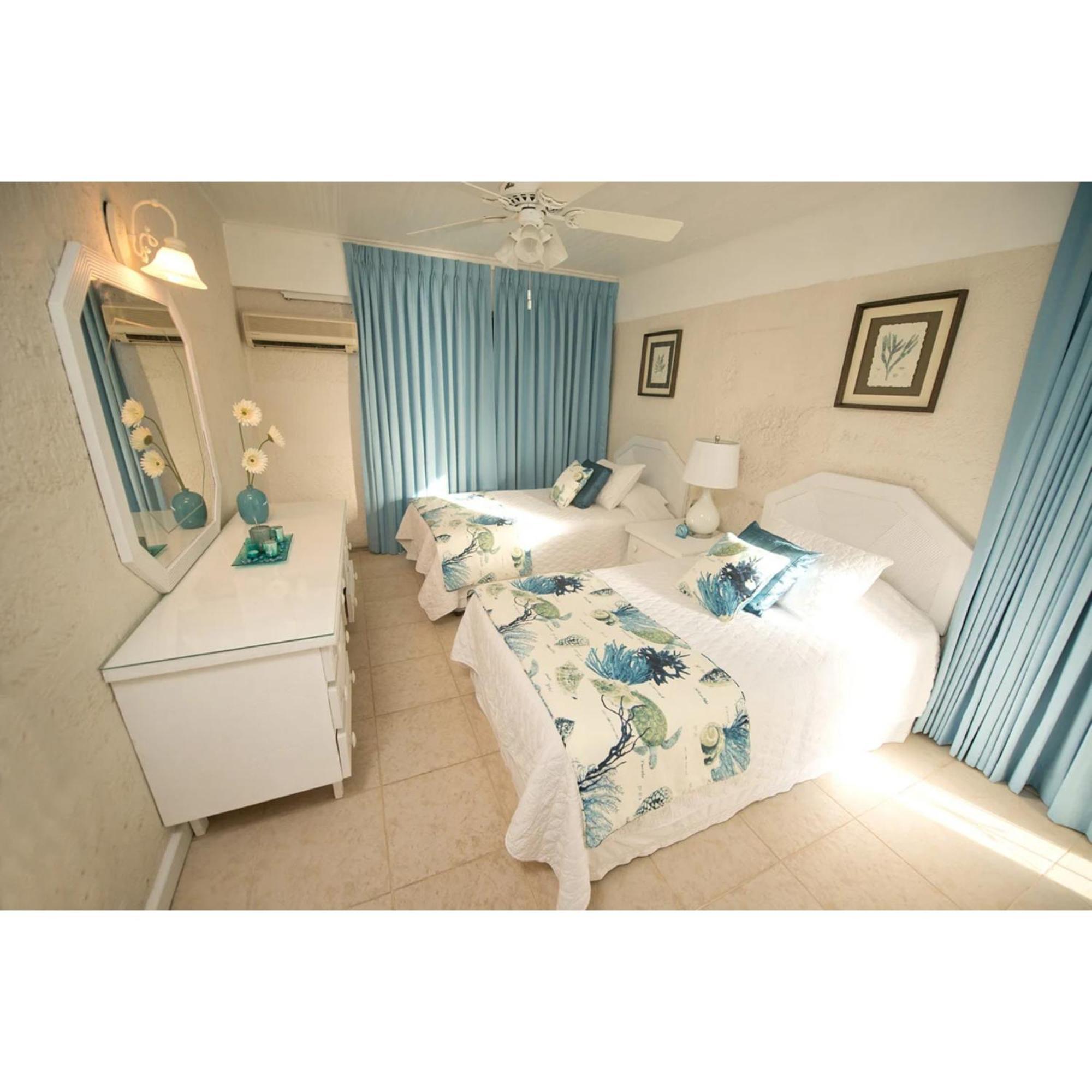 Appartamento Bora Bora By Blue Sky Luxury Paynes Bay Camera foto